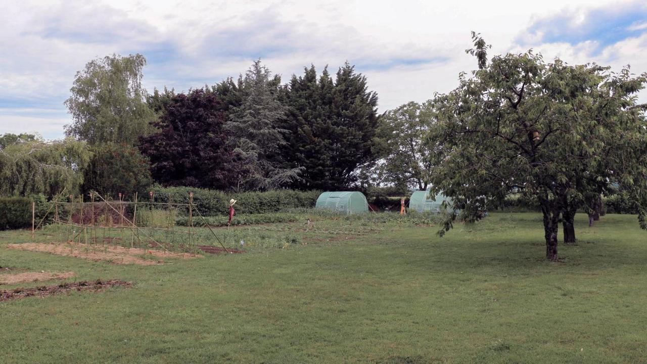Le Pre De Luceau Bed and Breakfast Blet Εξωτερικό φωτογραφία