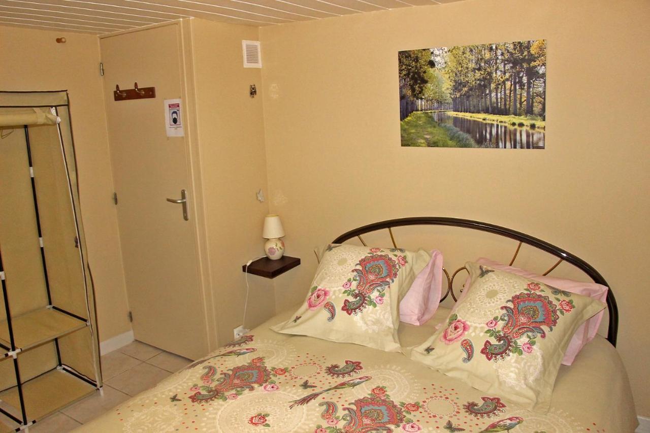 Le Pre De Luceau Bed and Breakfast Blet Εξωτερικό φωτογραφία