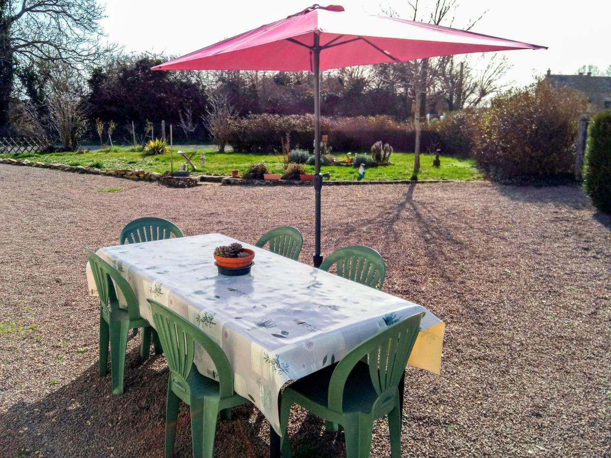 Le Pre De Luceau Bed and Breakfast Blet Εξωτερικό φωτογραφία