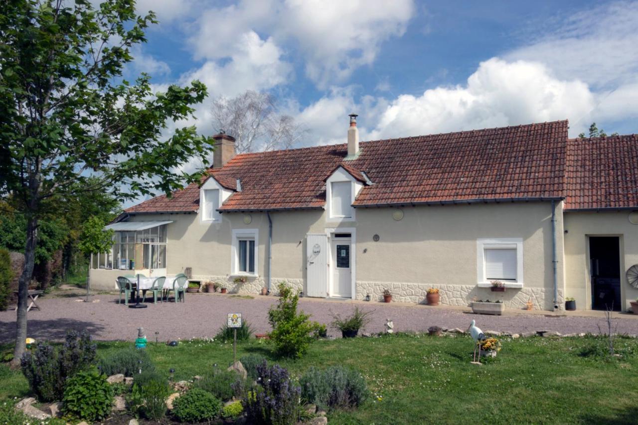 Le Pre De Luceau Bed and Breakfast Blet Εξωτερικό φωτογραφία